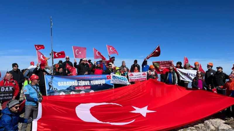 Cumhuriyet Bayramı Coşkusu Babadağ Zirvesine Ulaştı