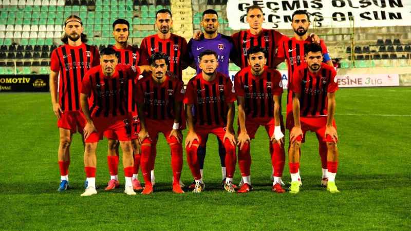 Denizli İdmanyurdu mütevazi kadrosuyla yoluna devam ediyor