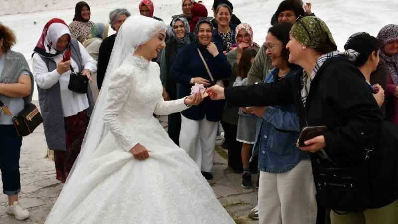 Düğün Fotoğrafları Bekleneni Vermeyince Pamukkale'de Tekrar Çekim Gerçekleştirildi