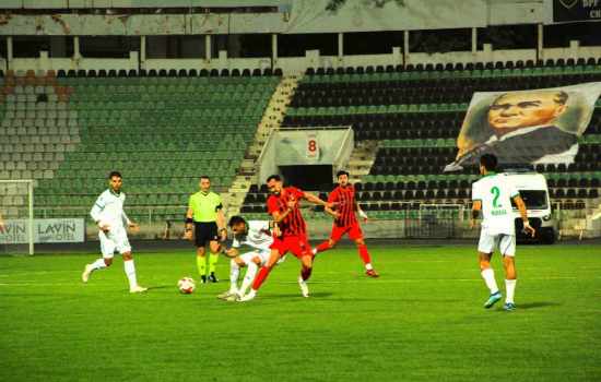 Denizli İdmanyurdu, Sade Kadrosuyla Başarıya Adım Atmaya Devam Ediyor