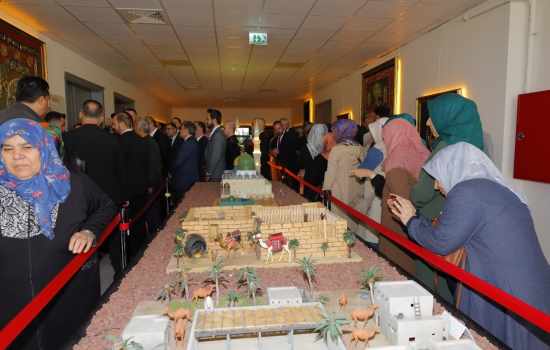 Denizlililere Özel Mukaddes Emanetler Sergisi Dört Gün Süresince Ziyarete Açık