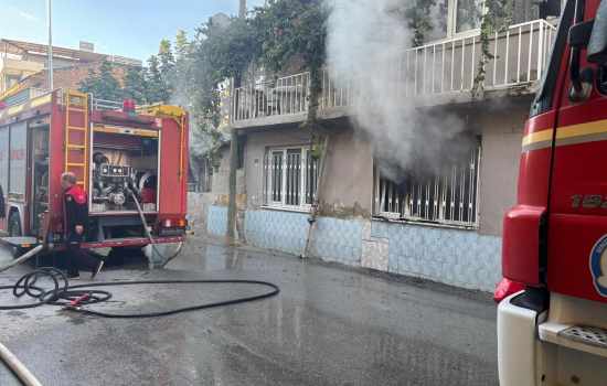 Giriş Katında Cereyan Eden Yangın, Evi Kül Haline Getirdi