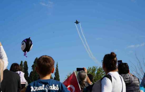 SOLOTÜRK'ten Pamukkale Gökyüzünde Cumhuriyet Bayramı Coşkusu