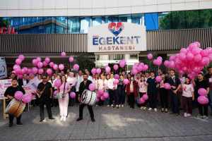 Denizli Egekent Hastanesi, Meme Kanserine Farkındalık Yaratmak İçin Pembe Yürüyüş Düzenledi