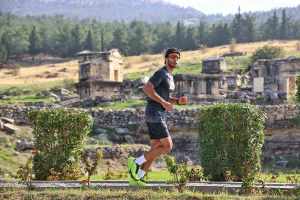 Pamukkale'de Lykos Yarı Maratonu ile Sporcular Bir Araya Geldi