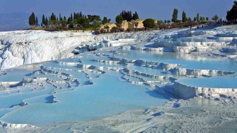 2026'da Avrupalı Turistlerin Geri Dönüşüyle Pamukkale ve Karahayıt'ta Parlak Bir Dönem Başlayacak
