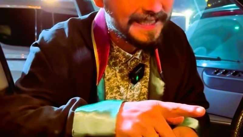 Avukatlar, Cübbeli Şekilde Araç Tanıtımı Yapan Galericiye Suç Duyurusunda Bulundu