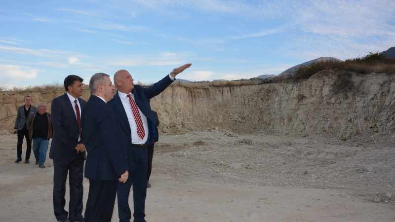 Başkan Kumral, Devam Eden Projeleri Yerinde İnceleyerek Gelişmeleri Değerlendirdi