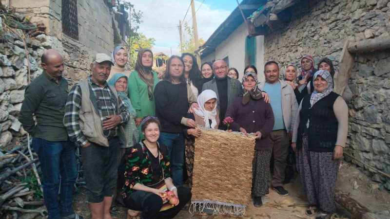 Çal'da Bulunan Eşsiz Mısır Kapçığı Hasır Dokuma Örneği