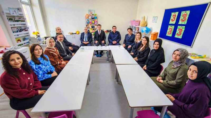 Çameli protokolü öğretmenleri yalnız bırakmadı 