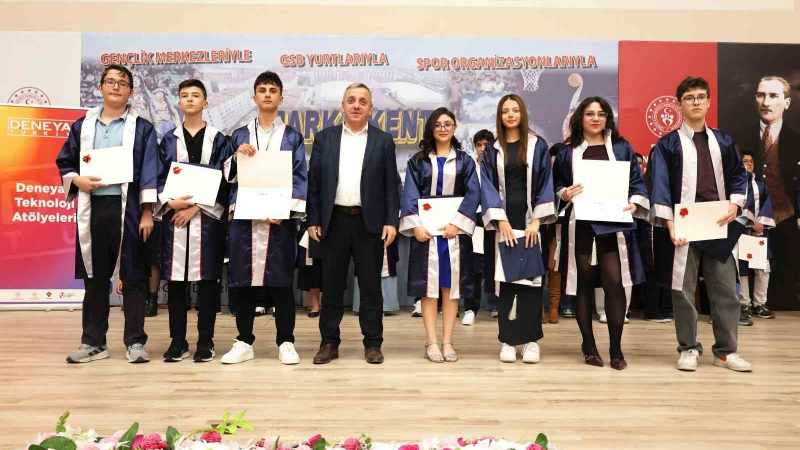 Deneyap Denizli ilk mezunlarını verdi 