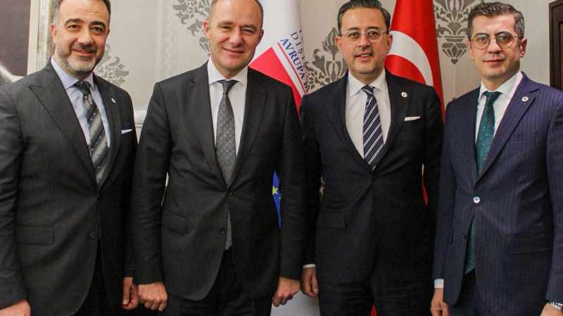 Denizli Sanayi Odası Yönetimi, Rekabeti Artırmak İçin Ankara'da Stratejik Görüşmeler Gerçekleştirdi