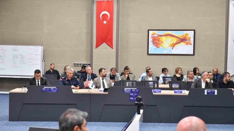 Denizli’de afet risklerini azaltmaya yönelik atılacak adımlar masaya yatırıldı