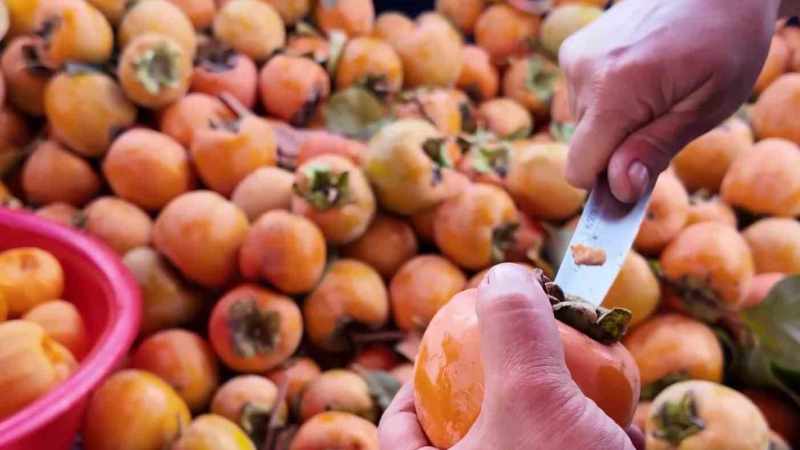 Honaz’ın meşhur cennet hurması bu kez cips olarak damakları şenlendirecek 