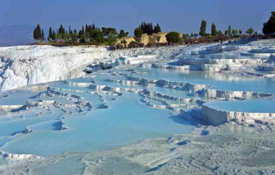 2026'da Avrupalı Turistlerin Geri Dönüşüyle Pamukkale ve Karahayıt'ta Parlak Bir Dönem Başlayacak