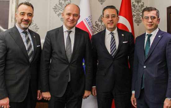 Denizli Sanayi Odası Yönetimi, Rekabeti Artırmak İçin Ankara'da Stratejik Görüşmeler Gerçekleştirdi