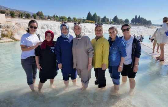 Pamukkale ve Kaklık Mağarası Turlarına Yoğun İlgi: Eşsiz Doğa ve Tarih Keşfi