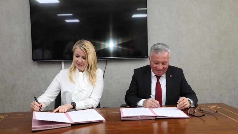 Merkezefendi ve Honaz belediyeleri ’Kardeş Şehir’ protokolü imzaladı 