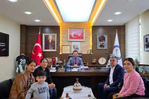 Başkan Tatık, DMD hastası Mehmet’i makamında kabul etti