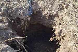 Çivril'deki Tarlada Meydana Gelen Obruk, Çiftçileri endişelendirdi