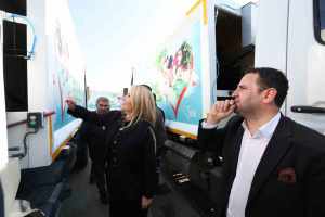 Çöp Kamyonları Artık Çiçek Kokusu Saçıyor!