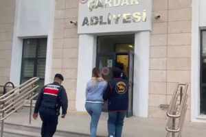 Sabıkalı eski sevgili, kadın gardiyana yapay zeka ile oluşturduğu sahte görüntülerle şantajda bulundu