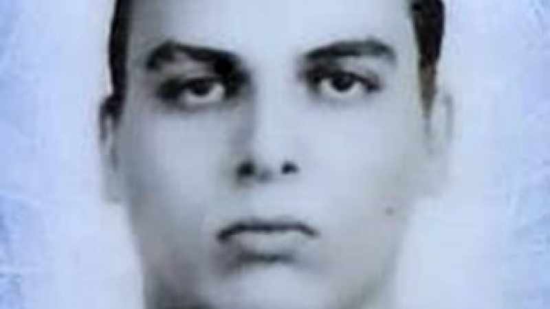 Apartmanın çatısından düşen genç hayatını kaybetti