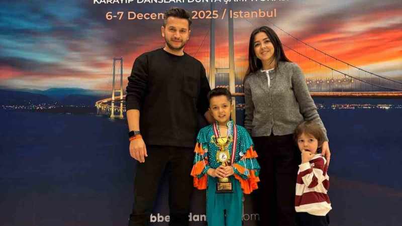 Denizli’nin gururu Toprak, 7 yaşında dünya üçüncüsü oldu