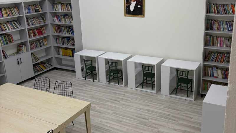 Kadık&ouml;yl&uuml; &ouml;ğrenciler k&uuml;t&uuml;phaneye kavuştu 