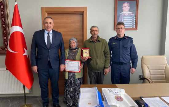 Denizli'de Üç Kadın, Gayrimenkullerini Jandarma'ya Hediye Etti