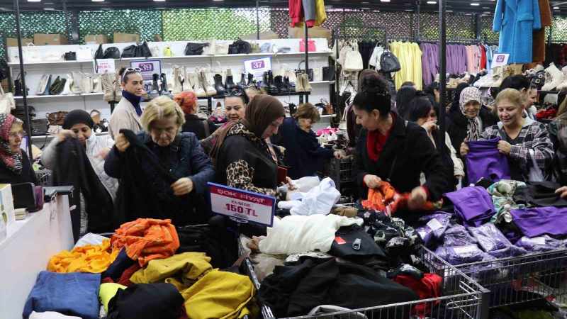 Ünlü markalar, Denizli'de cazip fiyatlarla tüketicilerle buluşuyor!