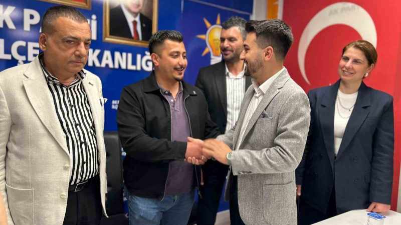 Denizli'de CHP'li Başkan İstifa Etti, AK Parti'ye Katıldı