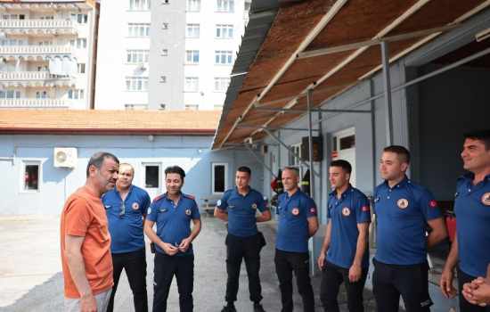 Başkan Çavuşoğlu, Bayramda Görev Başındaki Personel ve Hastaları Unutmadı