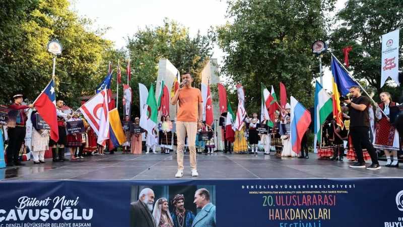 20. Uluslararası Halk Dansları Festivali, Coşkulu Kortejle Kapılarını Açtı
