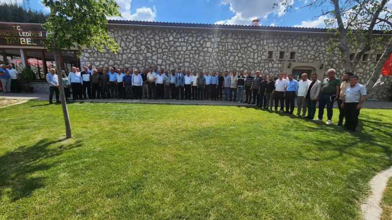 Başkan Tatık, Muhtarlarla Bir Araya Gelerek İlçedeki Hizmetleri Gözden Geçirdi