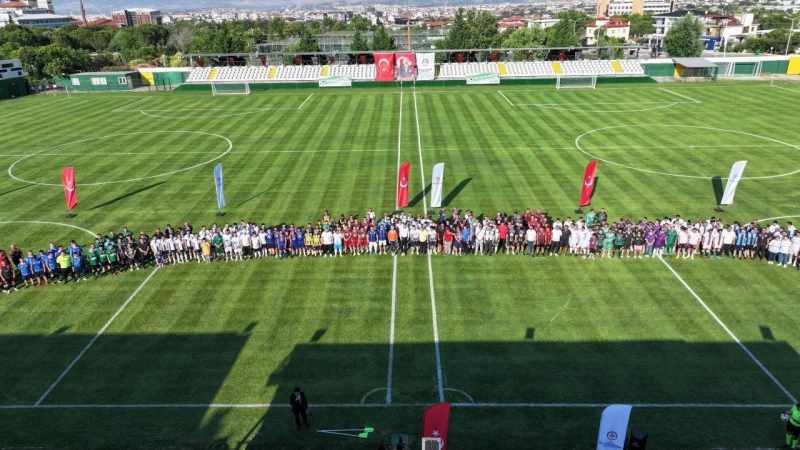 Denizli Büyükşehir Belediyesi'nden Spor Dolu Bir Gün: Birimler Arası Futbol Turnuvası Heyecanla Start Aldı