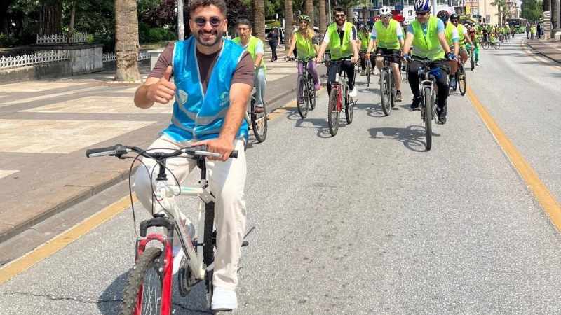 Denizli’de Bisiklet Tutkunları Sağlıklı Yaşam İçin Pedal Çeviriyor