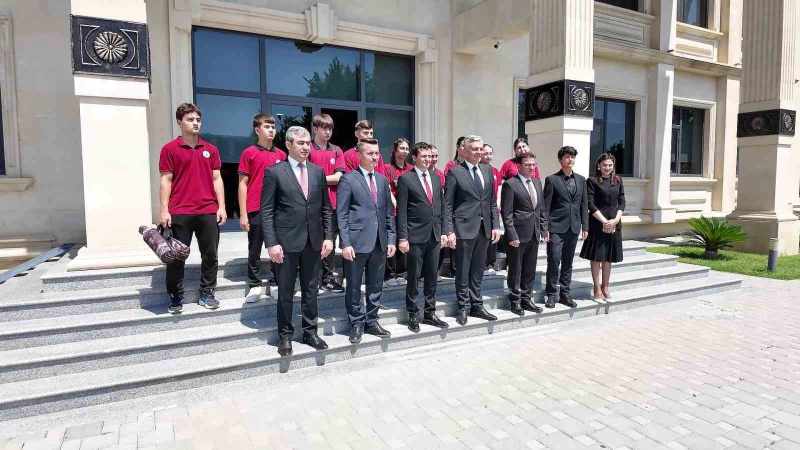 Denizli Heyetinin Azerbaycan'da Coşkuyla Karşılanması