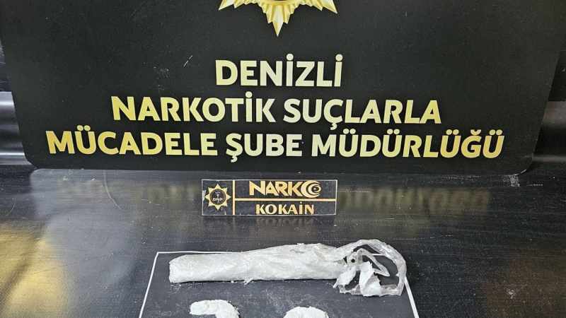 Denizli'ye 101 gram kokain sokan 4 zanlıdan 2’si cezaevine gönderildi