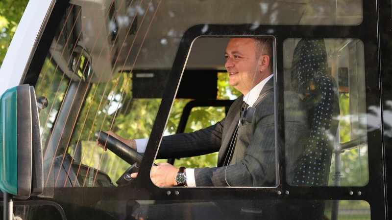 Çivril'de İlk Halk Otobüsleri Hizmete Girdi!