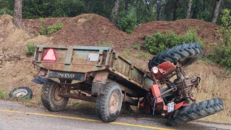 Traktör kazasında ağır yaralanan sürücü hayatını kaybetti