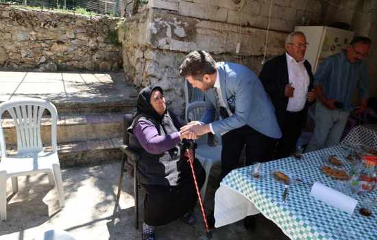 Başkan Tatık, Şehit Ailelerini Ziyaret Ederek Anlamlı Bir Dayanışma Gösterdi