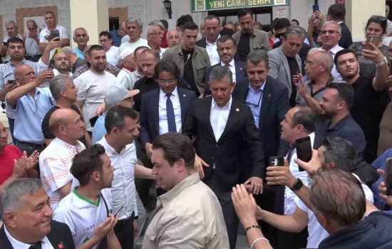 CHP Grup Başkanı Özgür Özel, Halkla Buluştu ve Mesajlarını Paylaştı