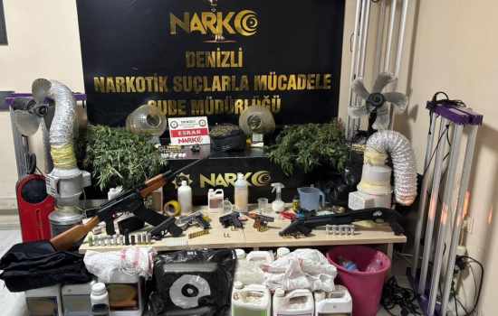 Denizli'de Silah ve Kenevir Yetiştirme Ekipmanlarına Şok Baskın: Çok Sayıda Malzeme Ele Geçirildi