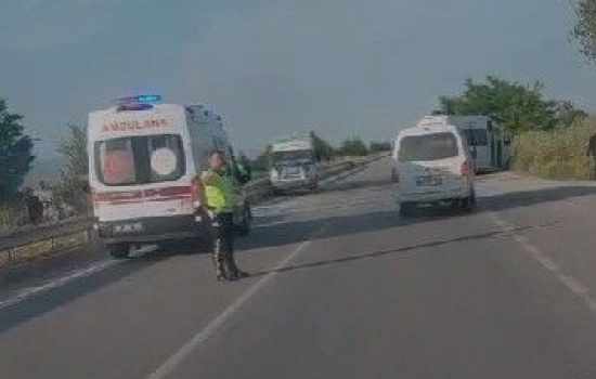 İşçi Taşıyan Araçlar Çarpıştı: 10 Yaralı!