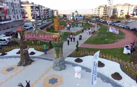 Merkezefendi Belediyesi, parklarını yaz sezonuna hazır hale getirdi