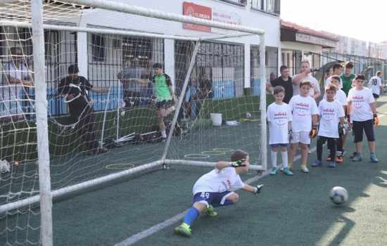 Merkezefendi'de Yaz Spor Okulları’nda Kalecilik Eğitimi Dönemi Başlıyor