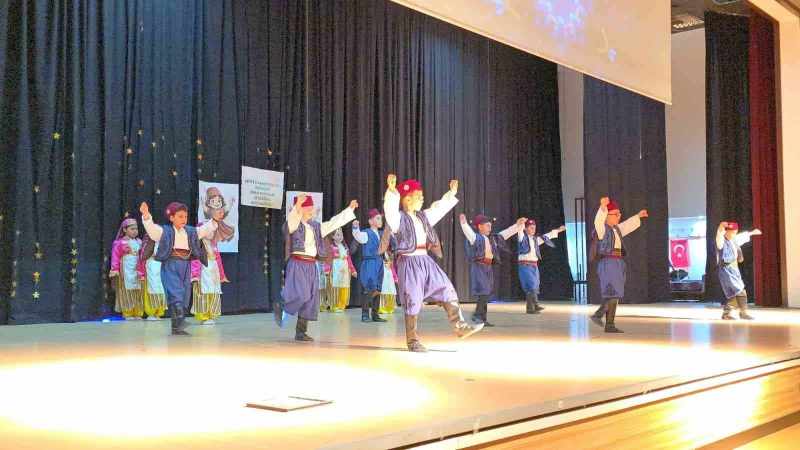 Küçüklerin Halk Oyunları Gecesi Büyük İlgi Gördü
