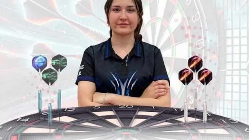 Tavas'tan Elif Dilara Davulcu, Avrupa Dart Şampiyonası'nda birincilik elde etti!
