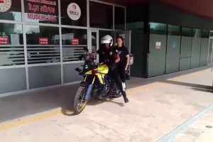 Denizli'de Polis, Kimlik Sorunu Olan Öğrencileri Sınava Zamanında Ulaştırdı